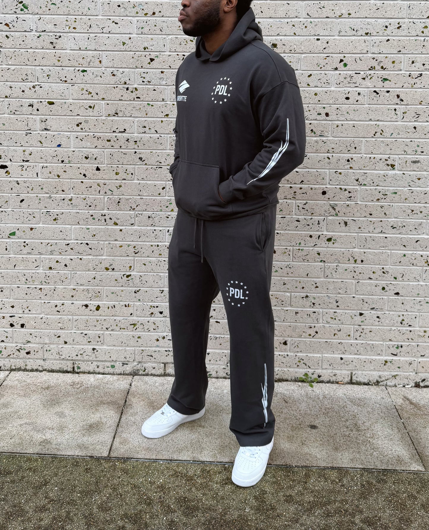 Signature Heavyweight Hoodie - Grey