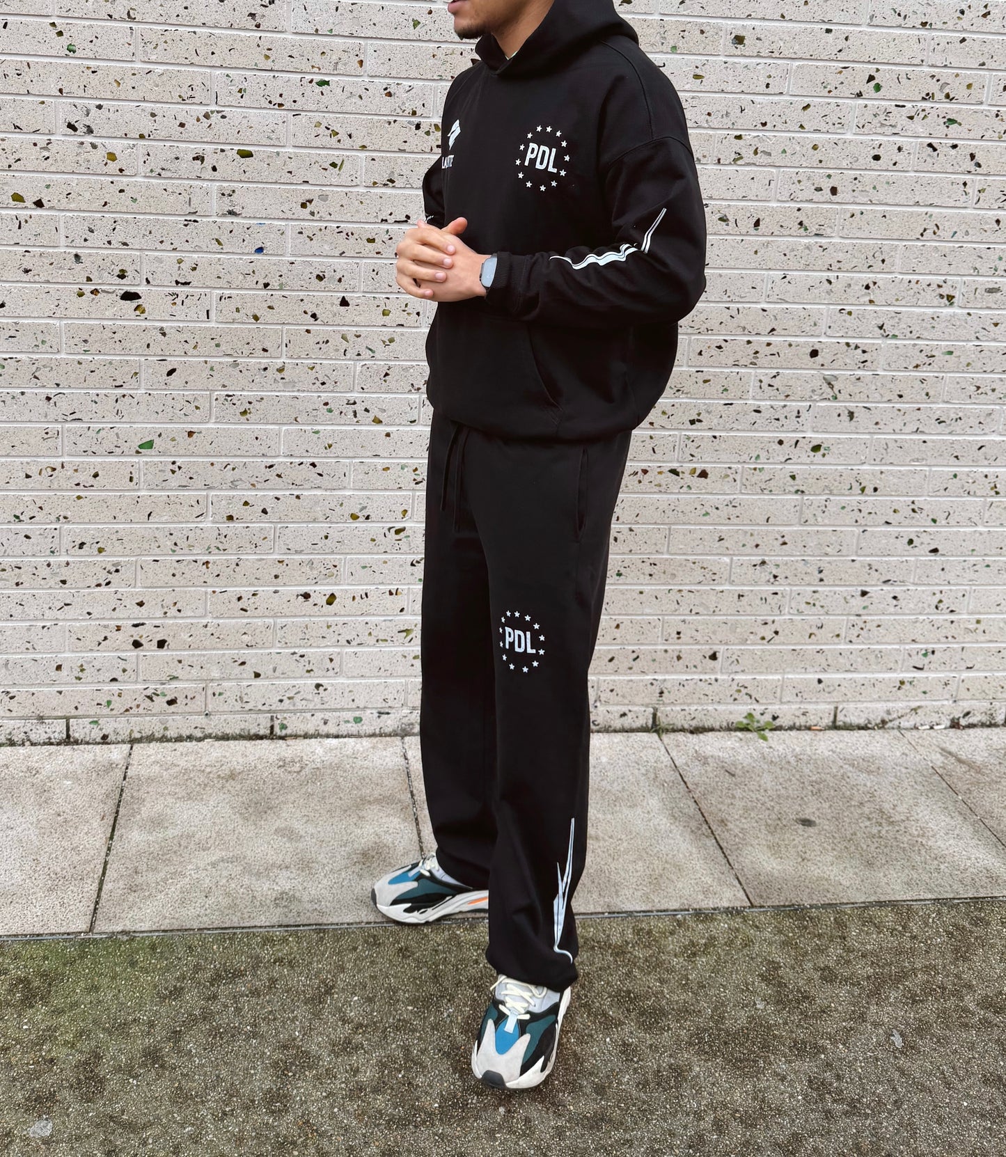 Signature Heavyweight Hoodie - Black